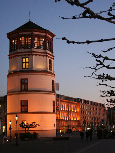 d-sseldorf-magazin-schifffahrtsmuseum-im-schlossturm-duesseldorf