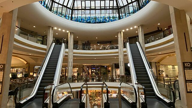 Die Treppe in der Kö Galerie.