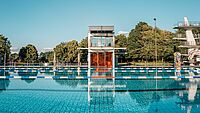Ein Becken im Freibad Allwetterbad Flingern