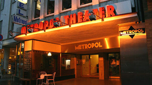 Eingang des Metropol.
