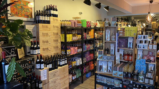 Volle Regale bei Naturburschen