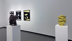 Skulpturen und Bilder