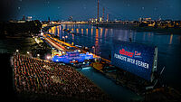 Open-Air-Kino mit Blick auf den Rhein