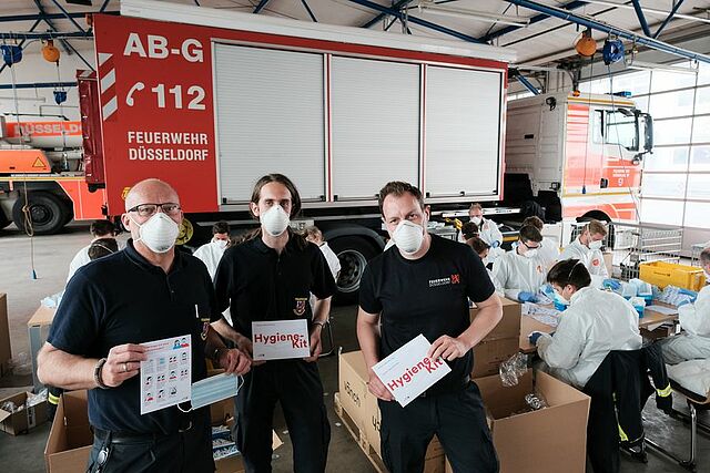 Kostenlose Mund-Nasen-Schutzmaken für den ÖPNV