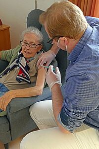 Corona-Impfung im MTS in Hösel