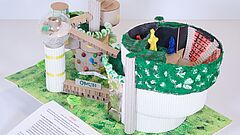 Ein Modellbau aus Pappe