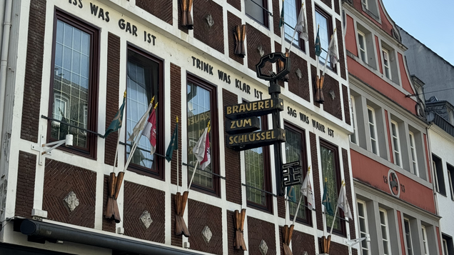 Das Gebäude der Brauerei von Nahem