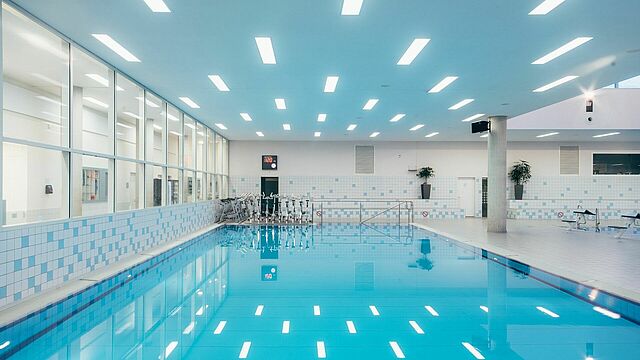 Das Becken im Schwimm n Bilk