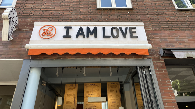 Das Logo der Eisdiele von vorne