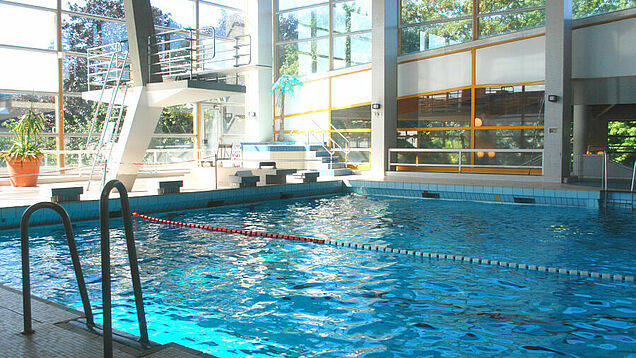 Das Becken im Schwimmbad Unterrath