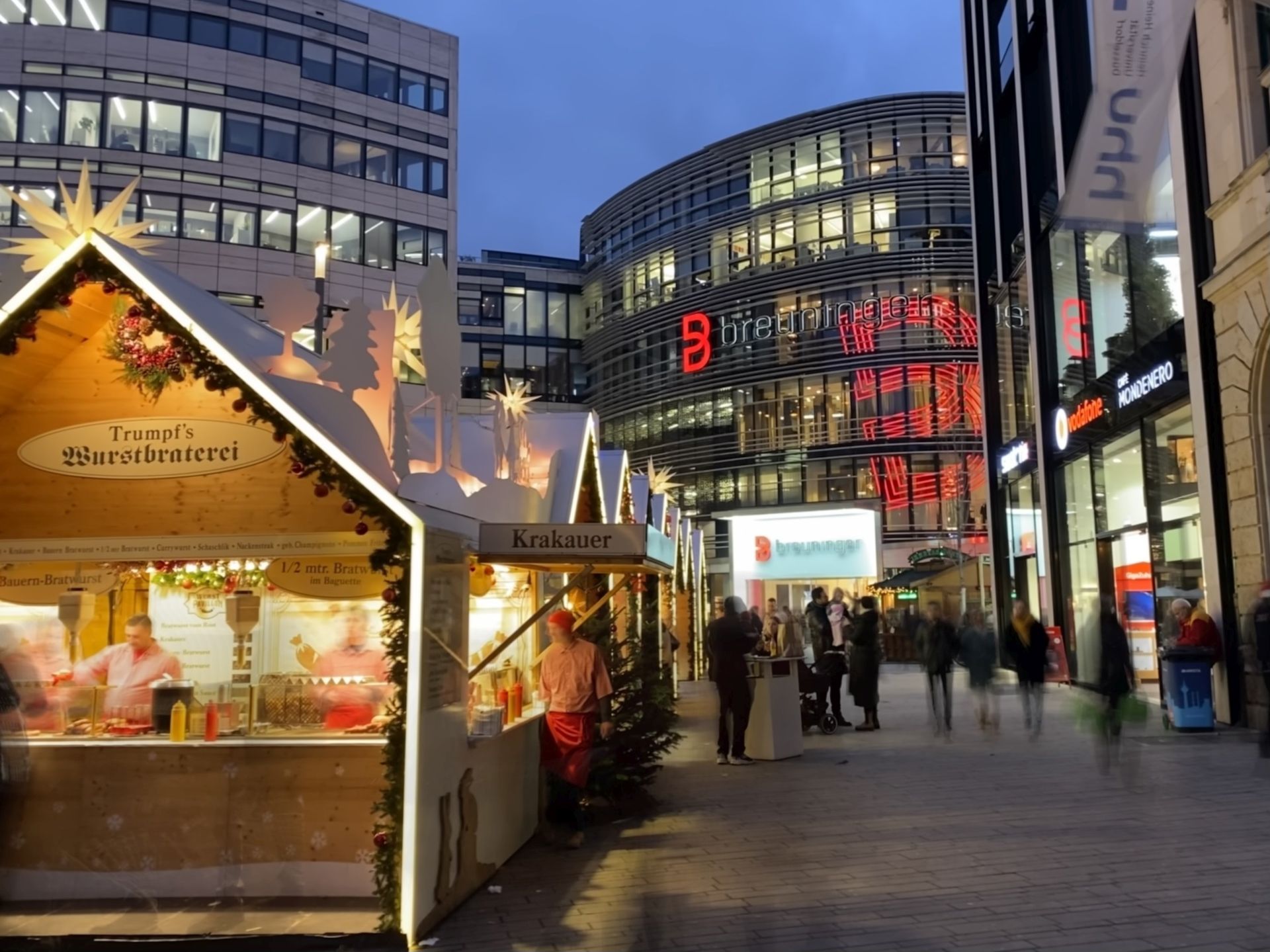 Buden auf dem Märchenmarkt.